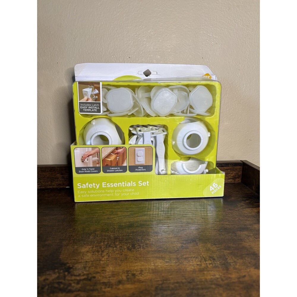 Safety 1st Essentials Child Proofing Kit, Knob Covers Drawer Latches Plug Covers